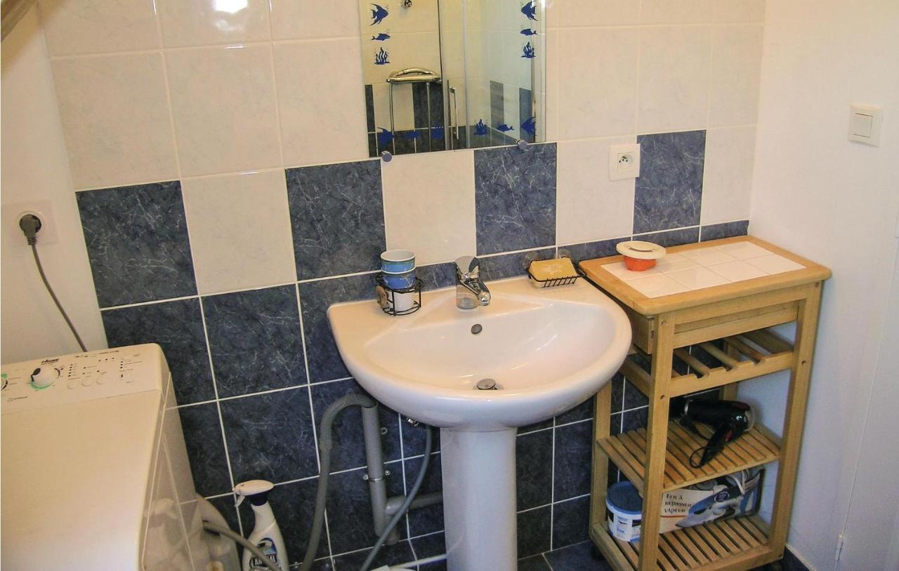 Amazing Apartment In Roz-Landrieux With Kitchen Zewnętrze zdjęcie